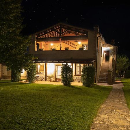 Agriturismo Gli Alberelli 아쿠아펜덴테 외부 사진