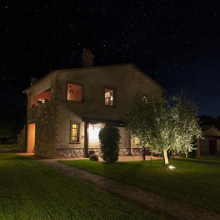 Agriturismo Gli Alberelli 아쿠아펜덴테 외부 사진