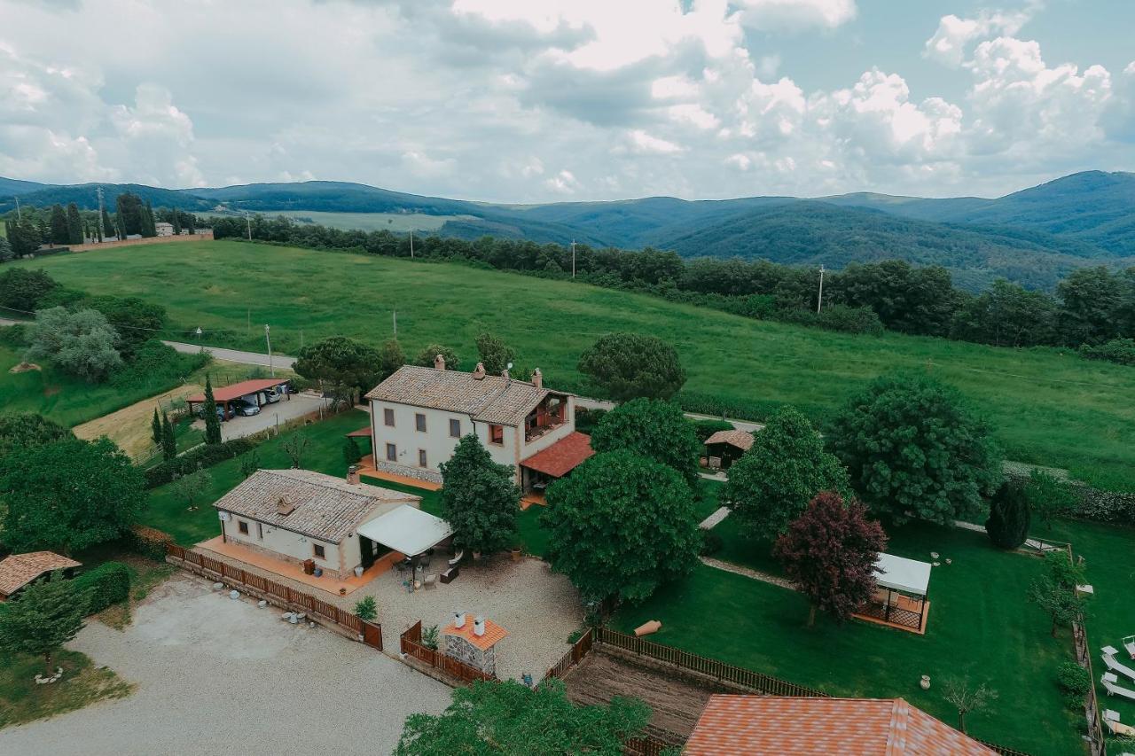 Agriturismo Gli Alberelli 아쿠아펜덴테 외부 사진