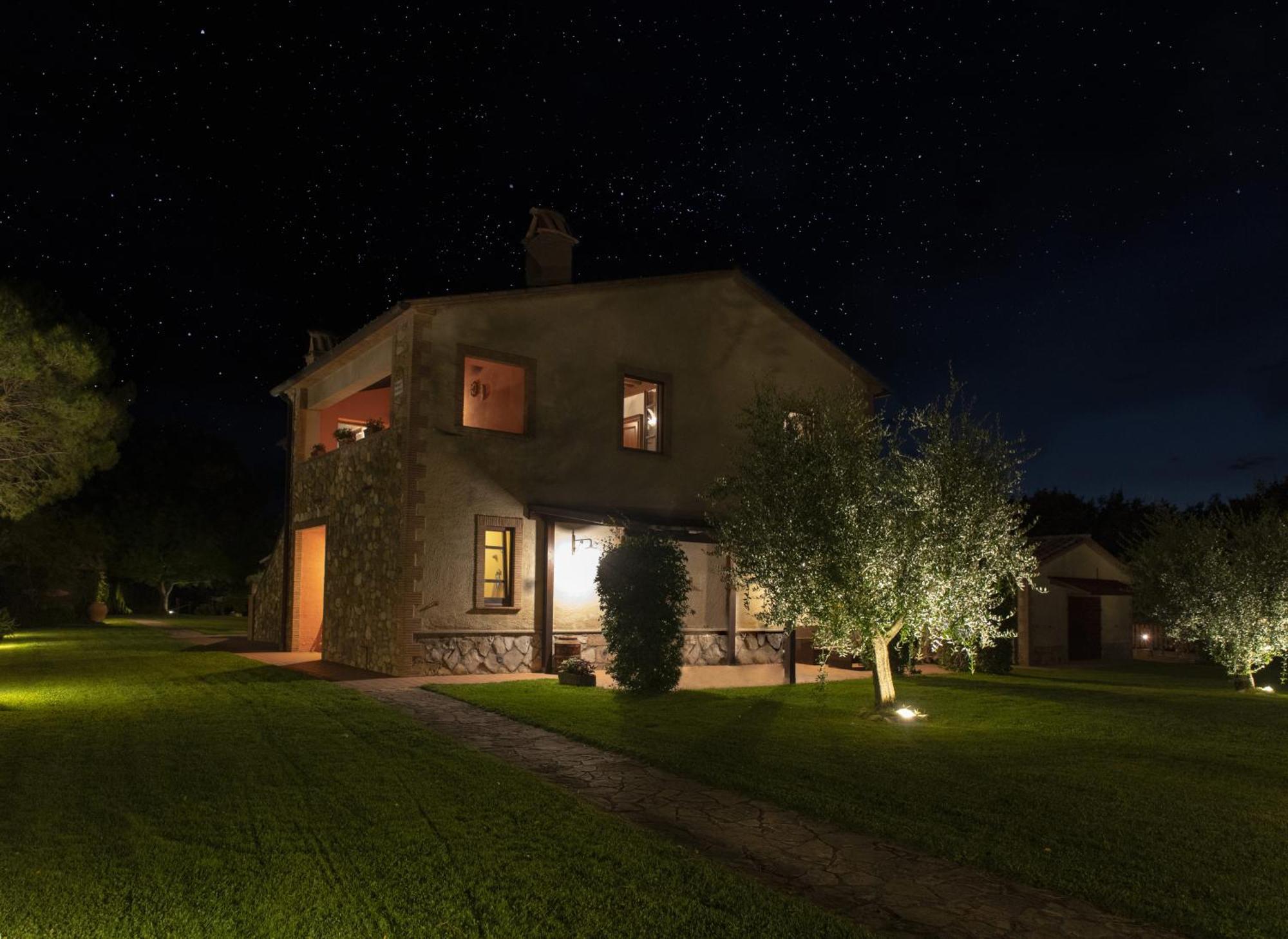 Agriturismo Gli Alberelli 아쿠아펜덴테 외부 사진