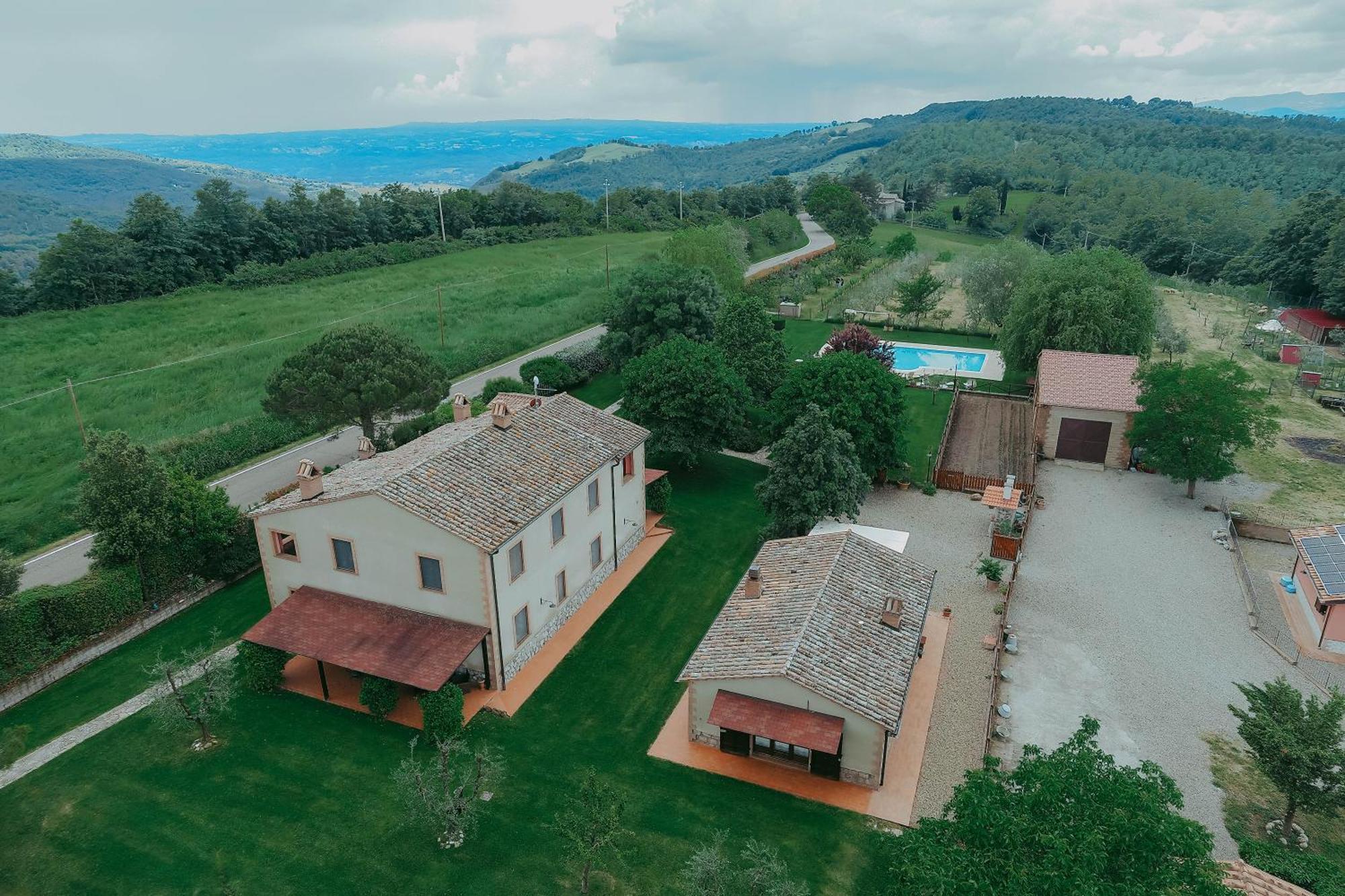 Agriturismo Gli Alberelli 아쿠아펜덴테 외부 사진